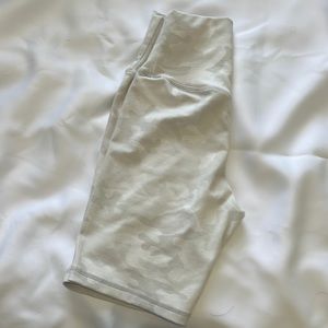 Ptula white cane shorts